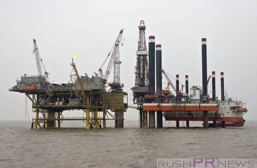Offshore Production And Drilling Platforms Working Together
