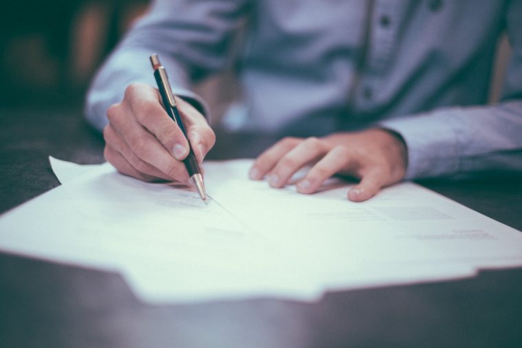 5 reasons to hire a resume writer when starting your mid resume for hire