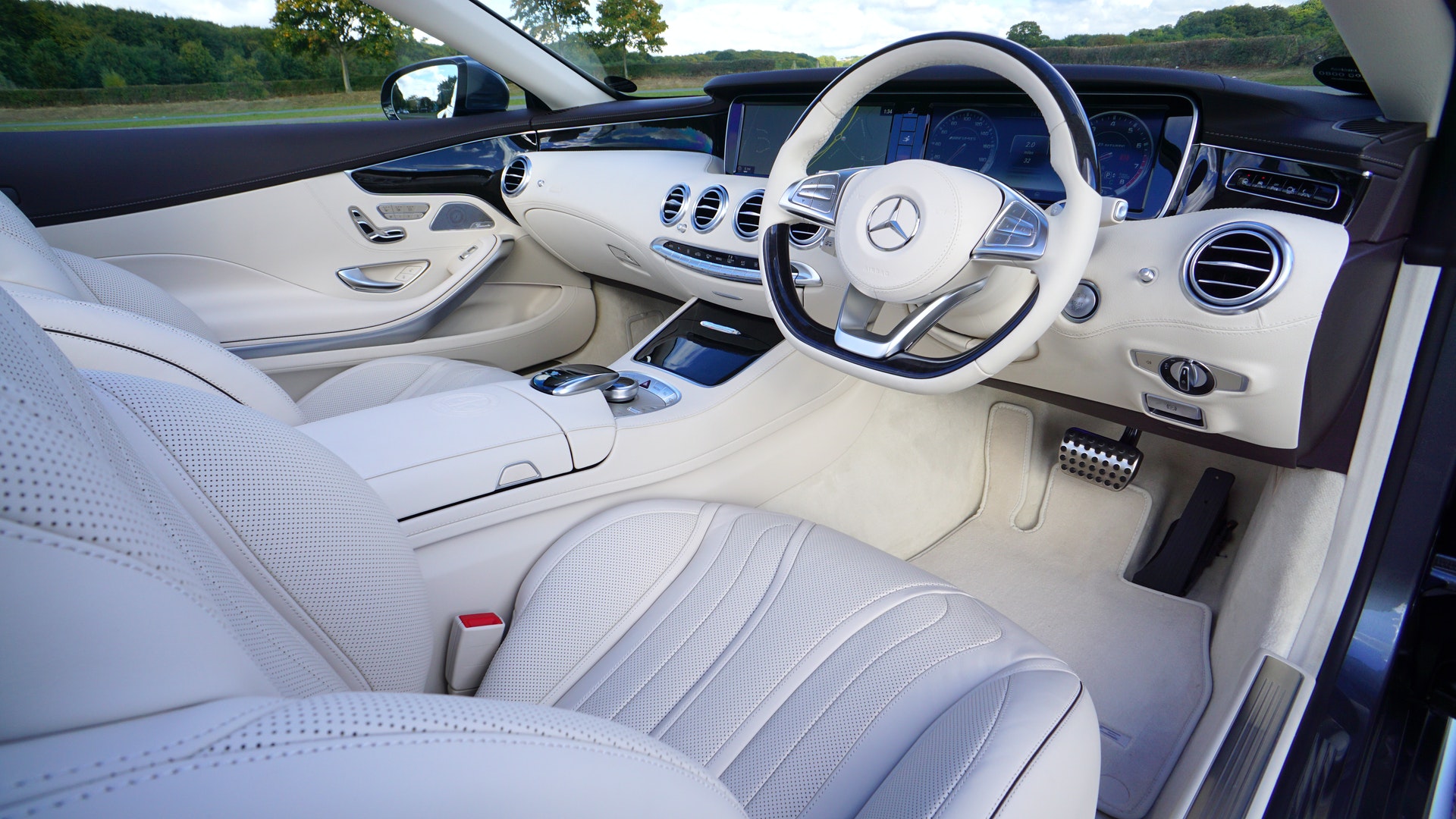 How to Buy a New Car on a Tight Budget