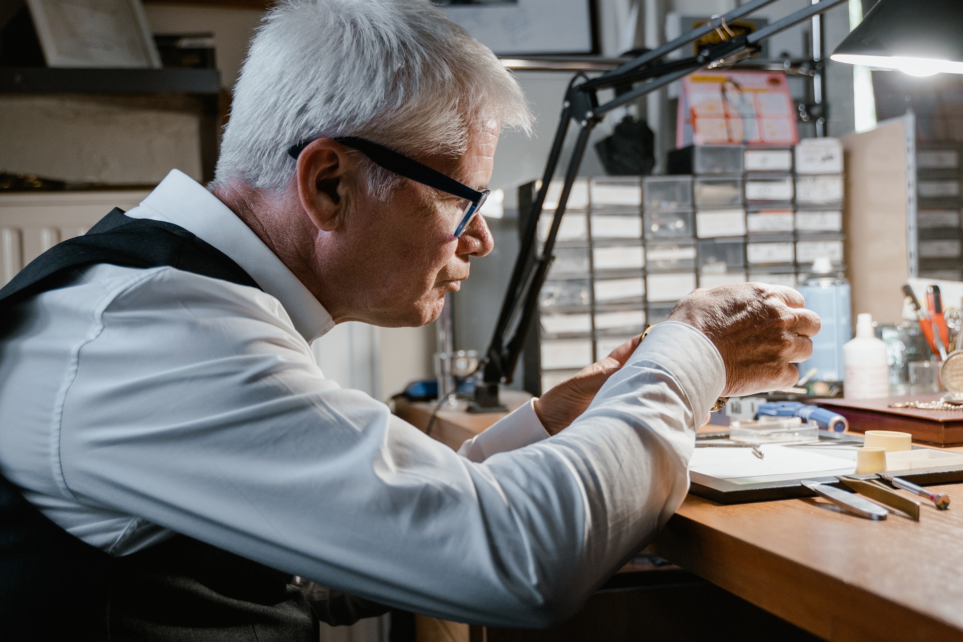 5 Watch Repair Issues and the Professional Repair Process