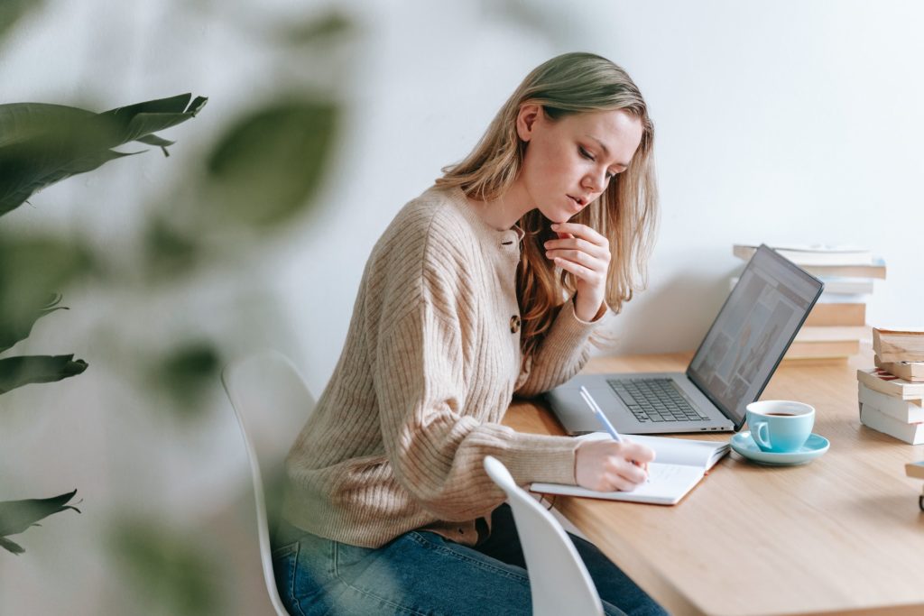 Workplace Loneliness: How To Manage It In Your Organisation