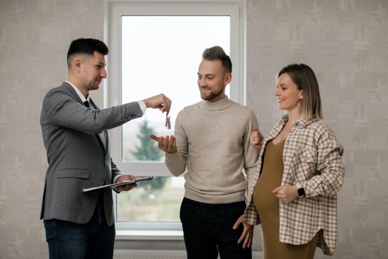 7 Negotiation Strategies to Try When Buying a New House