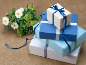 How to Choose a Birthday Gift Your Daughter Will Love